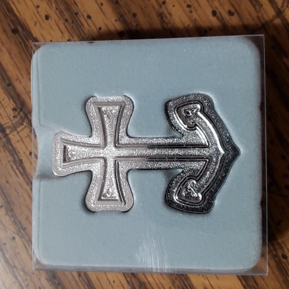 The Anchor Cross - Picture 1 of 7